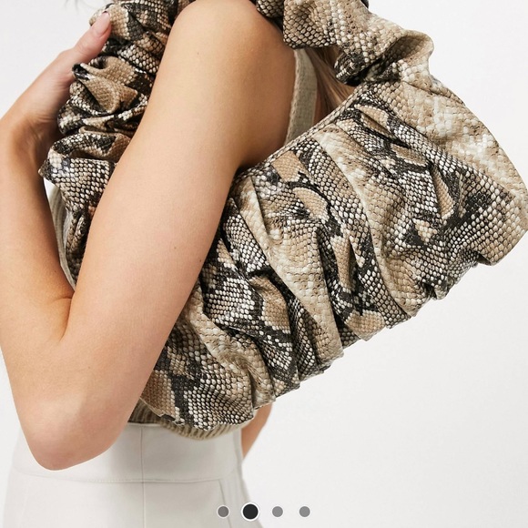 ASOS Super Ruched Shoulder Bag in Snake - Picture 4 of 4